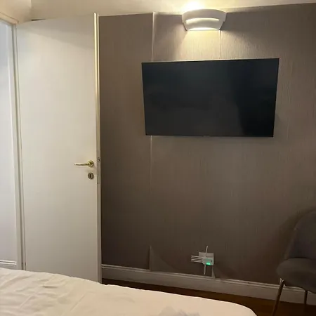 Ah Trevi 4* Рим