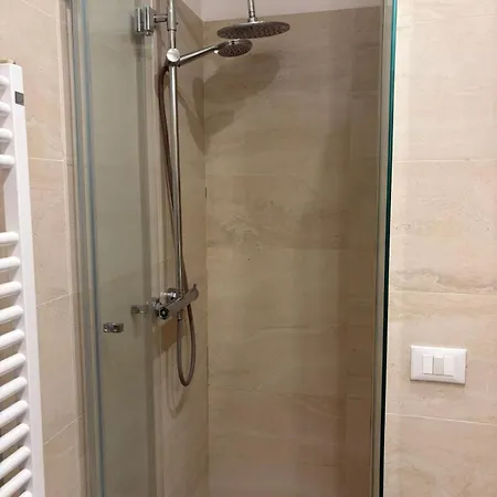 Ah Trevi Konukevi 4*