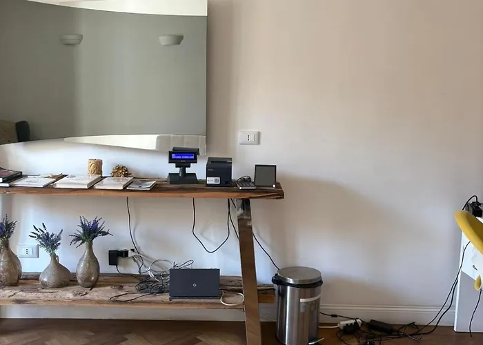 Ah Trevi בית הארחה